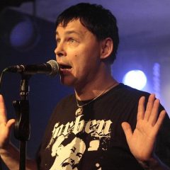 Farben Lehre oraz Szumni w klubowej piwnicy….