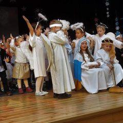 „Mali Odkrywcy” życzą Wesołych Świąt…