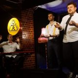 „Klub Komedii”, czyli kabaretowe improwizacje „u Bulka”…