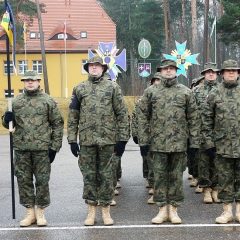 Uroczyste pożegnanie żołnierzy przed wyjazdem na misję…