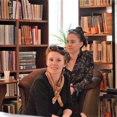 W bibliotece o Izraelu