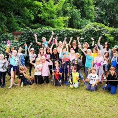 Akcje na wakacje – półmetek