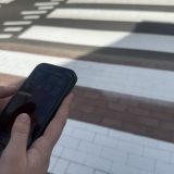 Telefon komórkowy i pasy