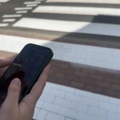 Telefon komórkowy i pasy