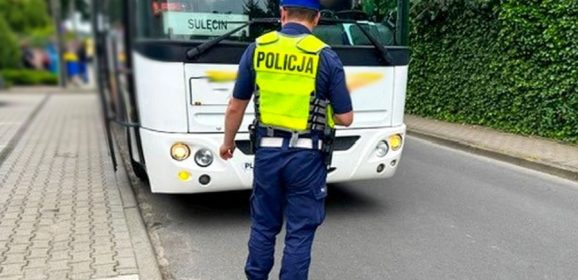 Policyjne kontrole autobusów