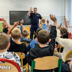 Policjanci rozmawiali z uczniami