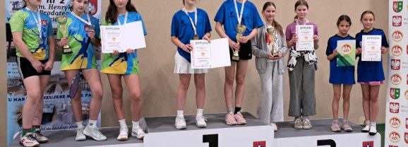 Gratulacje dla dziewczyn z SP1